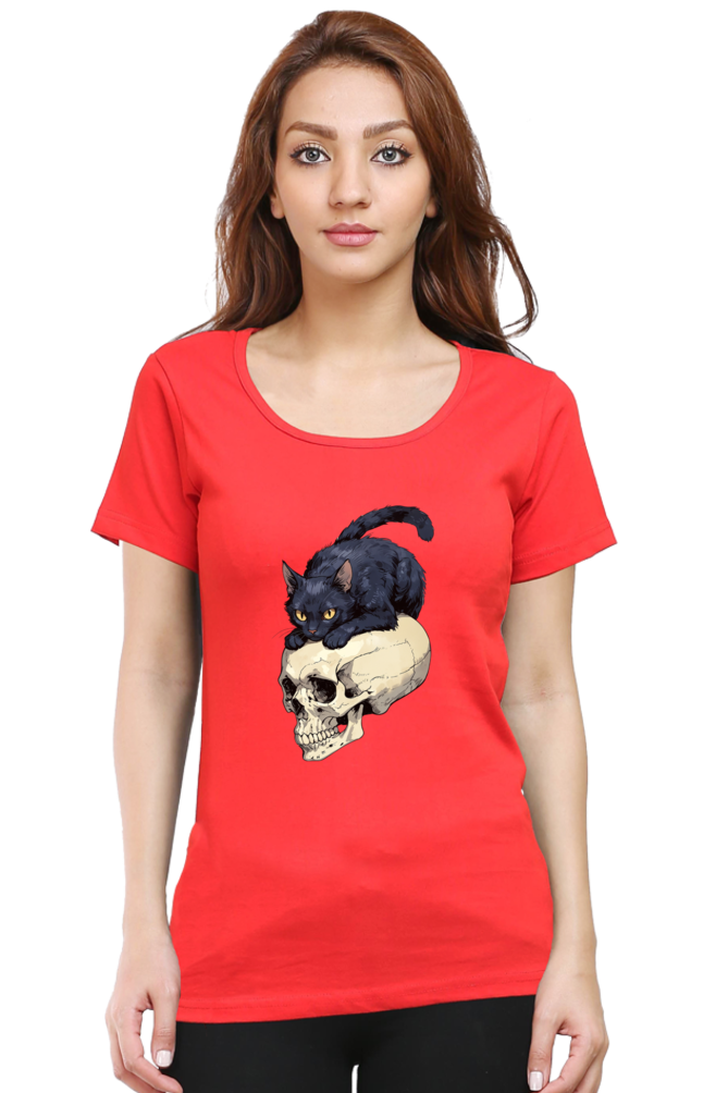 Cat on Skull Print Women's T-Shirt – Playful Style for Everyday Comfort